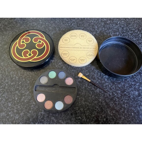 Vintage Princess Marcella Borghese Eye Shadow 8 Shades in Original Box - Picture 2 of 10